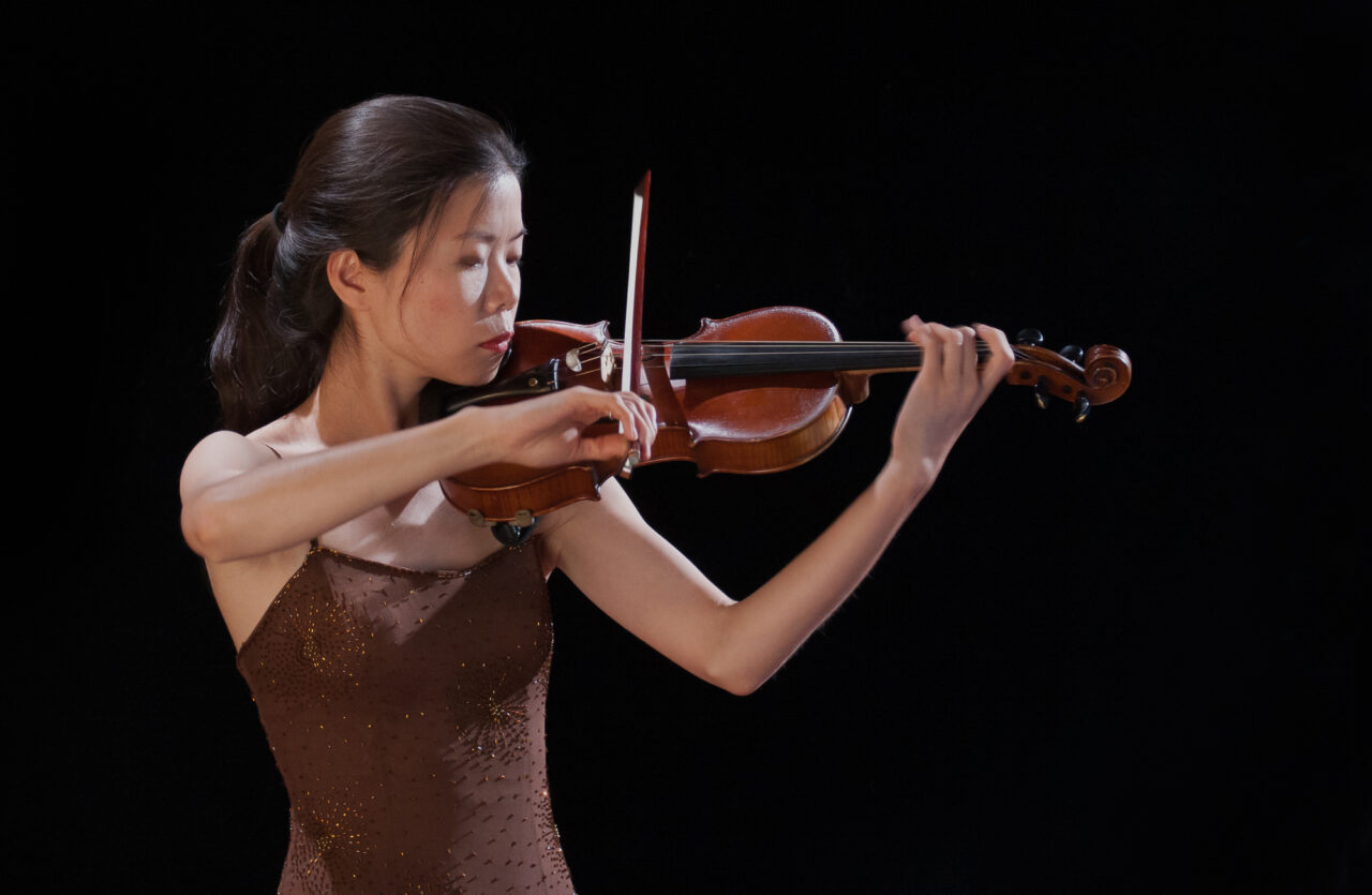 Yue Deng | Focus on the Masters Arts Archive & Library